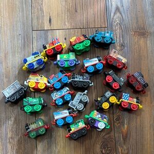 Mini Thomas & Friends Colorful Train Collection